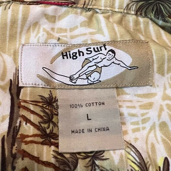 High‎ surf short sleeve button up top. Size large - Picture 4 of 11